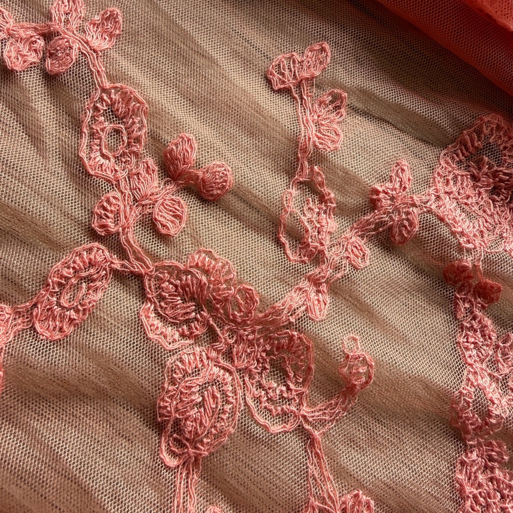 🍑 NWOT Entro Peach/Coral Lace Maxi Dress w/ lined Shorts - Picture 4 of 15